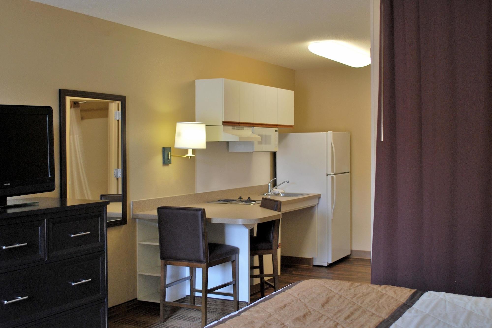 Extended America - St Louis - Westport -