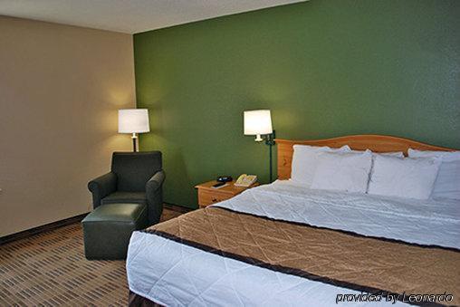 Extended America - St Louis - Westport - Maryland Heights