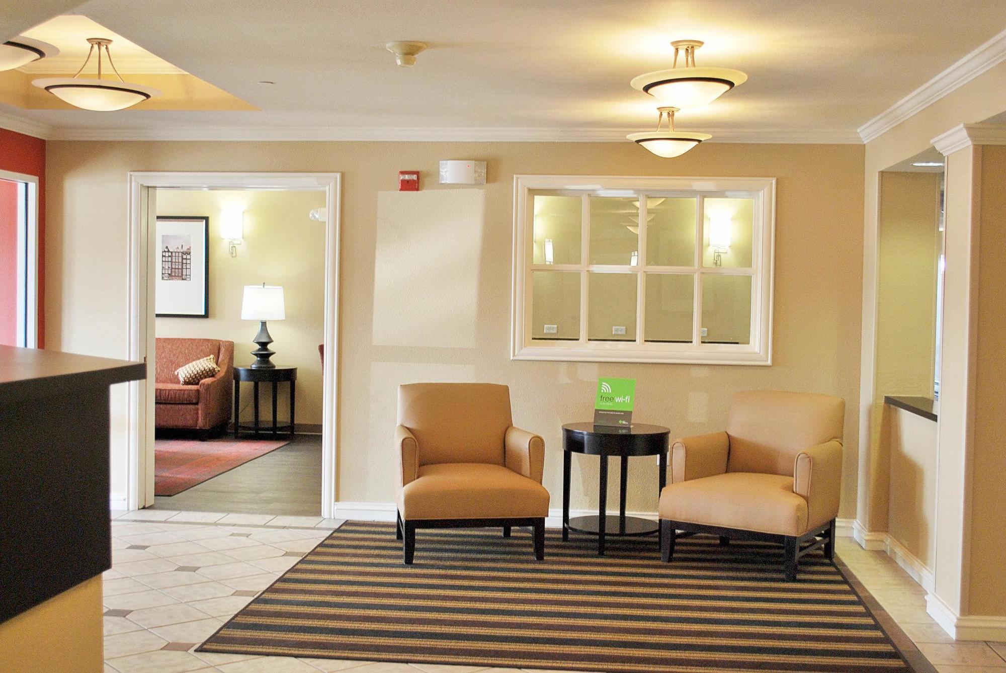 Extended America - St Louis - Westport - Maryland Heights